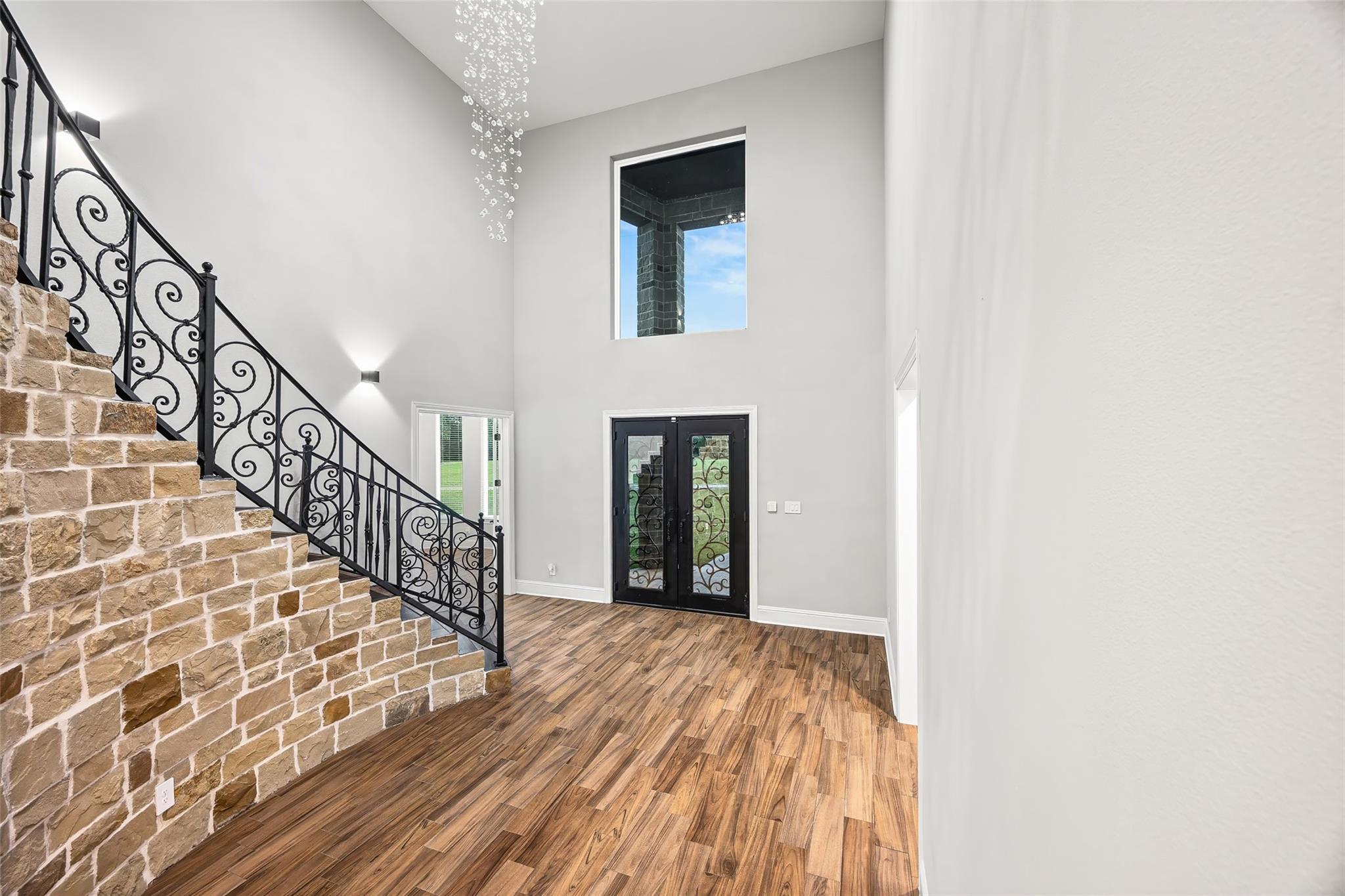 15410 Rosemary Lane