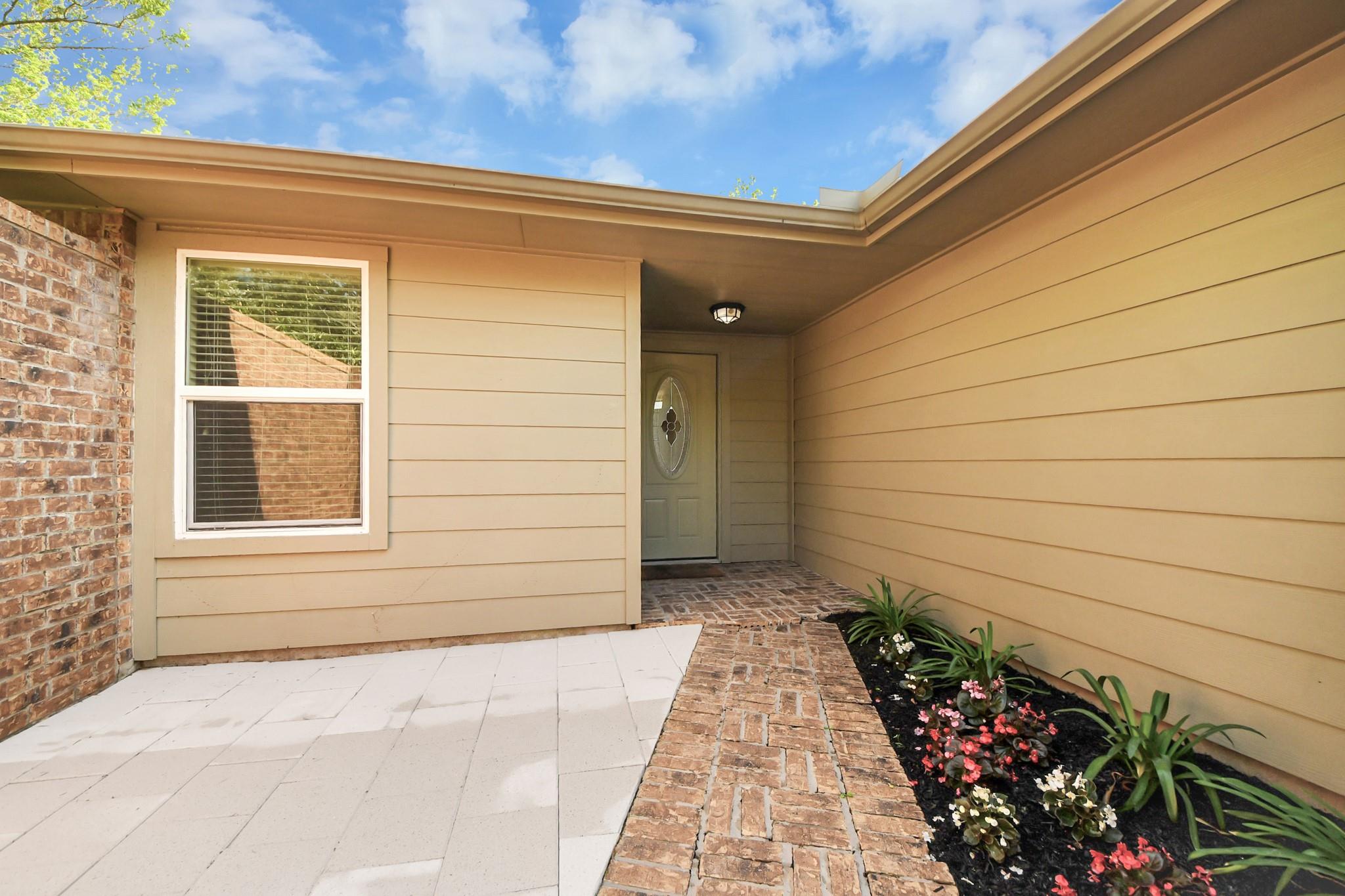 2438 Willow Bend Drive