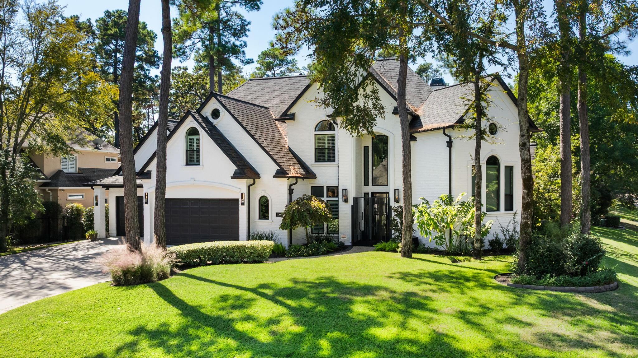 70 E Bracebridge Circle