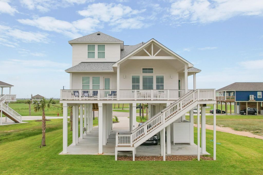 Photo of 18414 Indian Beach Ct, Galveston, TX 77554 (MLS # 31217911)