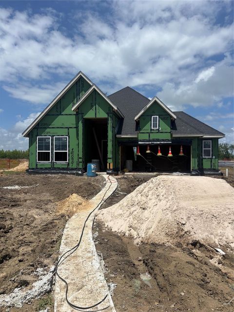 Photo of 15039 Mission Avenue, Mont Belvieu, TX 77523 (MLS # 11791633)