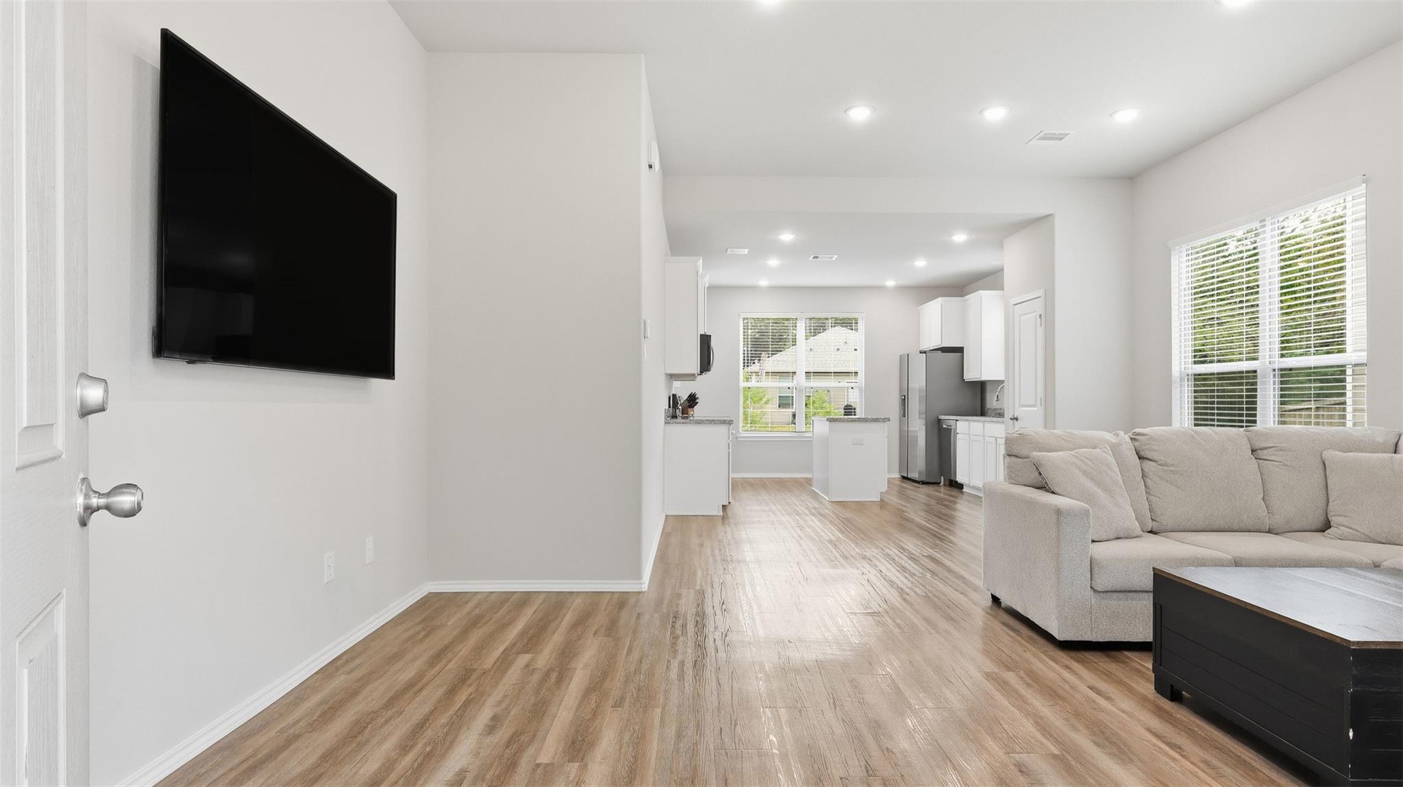 903 Crystal River Road