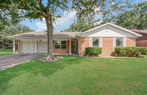 Photo of 8530 Rowan Lane, Houston, TX 77036 (MLS # 67309379)