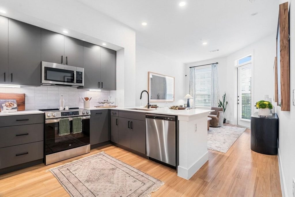 Photo of 15635 Memorial Drive #277, Houston, TX 77079 (MLS # 30378968)