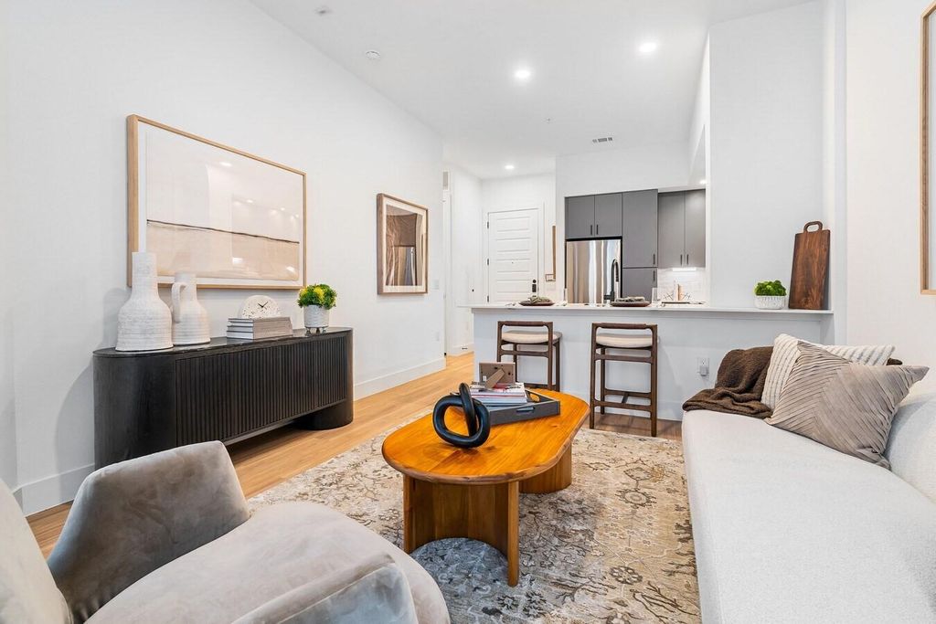 Photo of 15635 Memorial Drive #277, Houston, TX 77079 (MLS # 30378968)