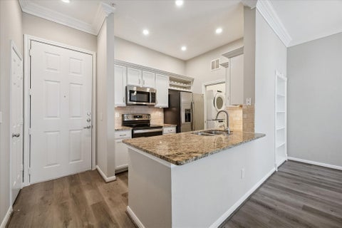 Photo of 5353 Memorial Drive Dr #1046, Houston, TX 77007 (MLS # 56205222)