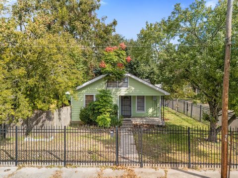 Photo of 222 E James Street, Baytown, TX 77520 (MLS # 35814255)