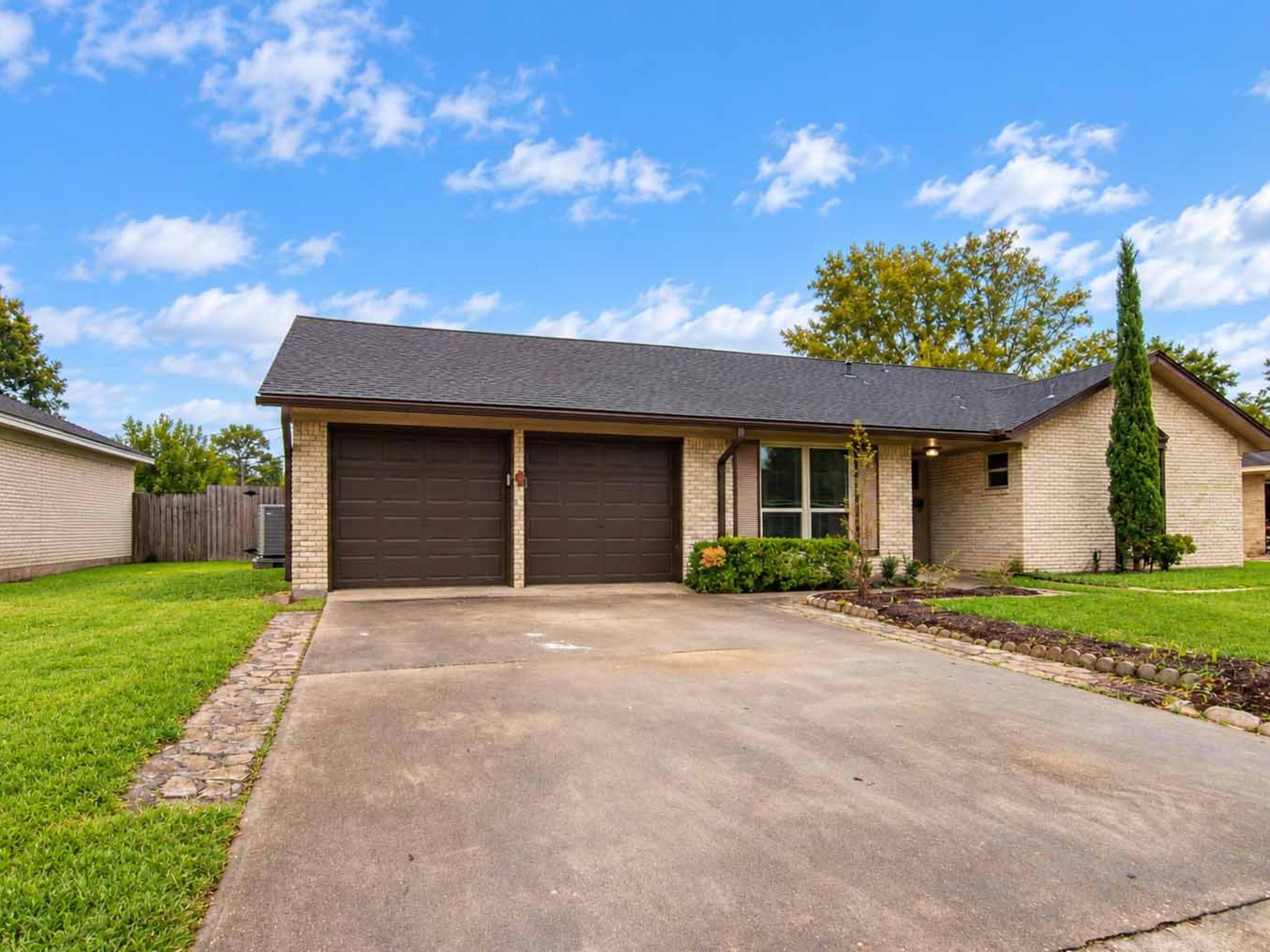 10323 Winding Trail Road