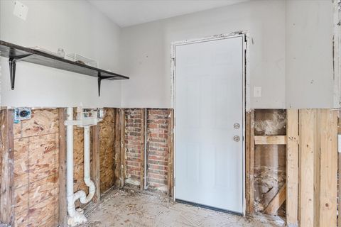 Tiny photo for 906 Brook Forest Court, Conroe, TX 77385 (MLS # 96404075)