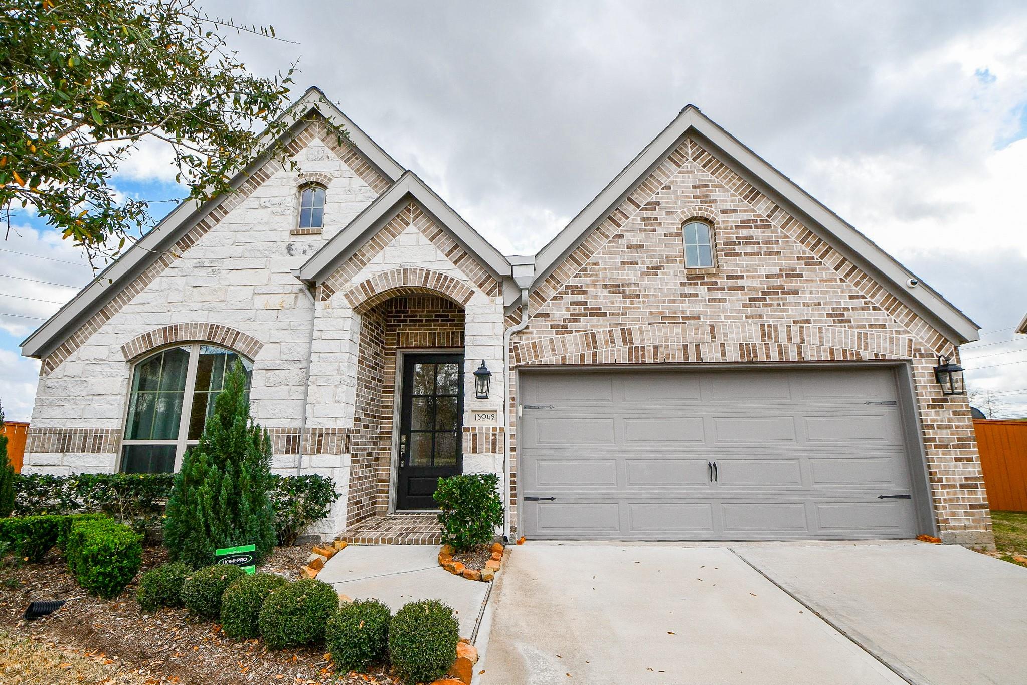 13042 Sheildaig Street