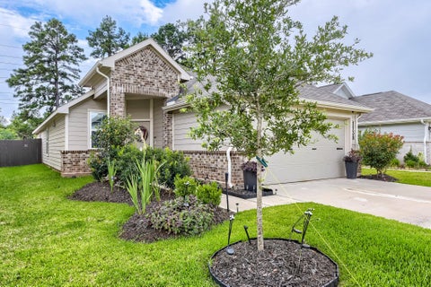 Photo of 1138 Kinsey Wilderness Lane, Conroe, TX 77301 (MLS # 12226870)