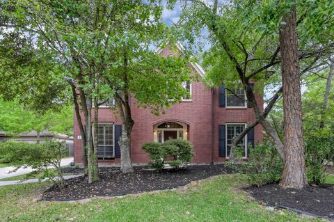 2 S Duskwood Place The Woodlands TX 77381