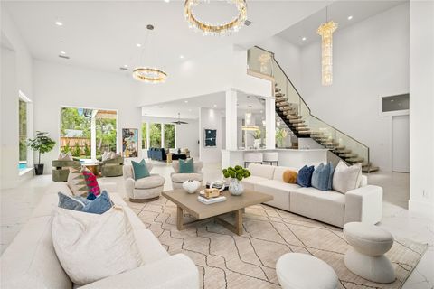 Photo of 625 Piney Point Road, Houston, TX 77024 (MLS # 33106612)