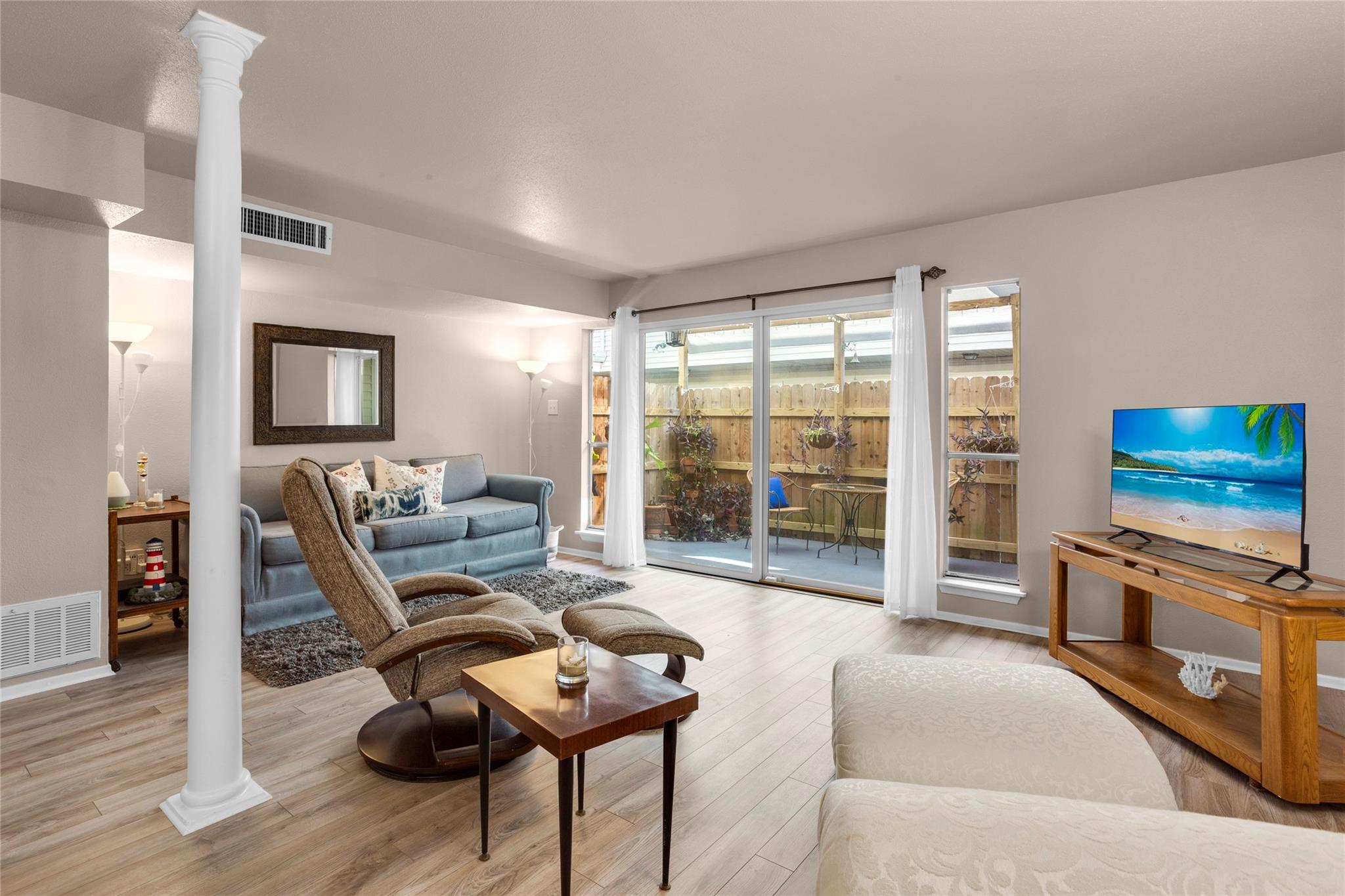 18214 Heritage Lane 8214