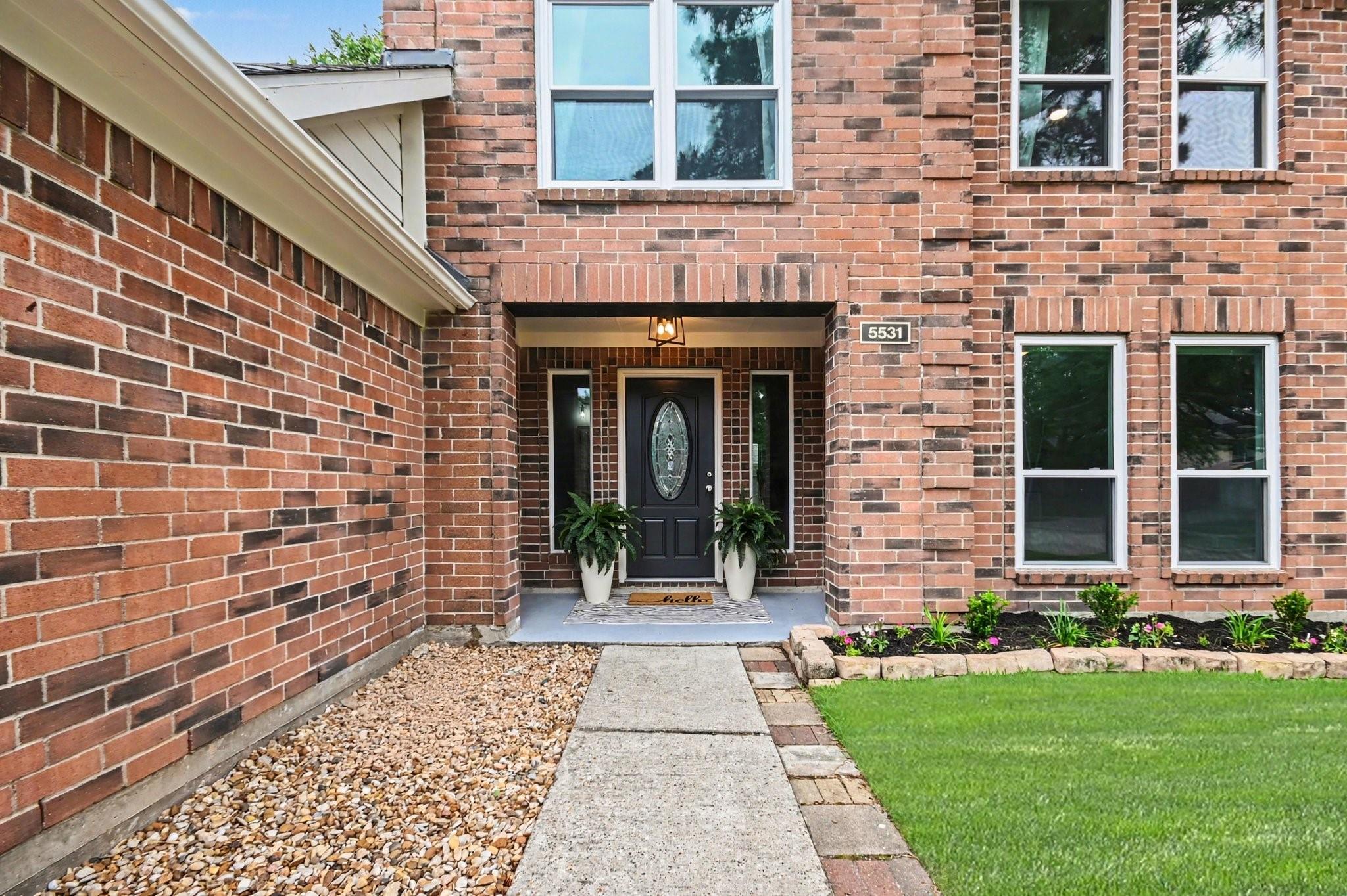 5531 Flax Bourton Street