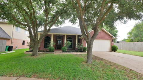 Photo of 10402 Indian Paintbrush Lane, Houston, TX 77095 (MLS # 17322974)