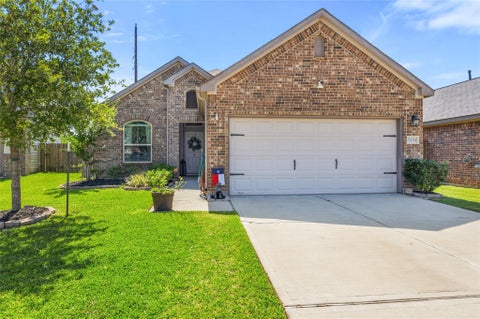 Homes For Sale - 7254 Victorville Drive<br/> Fort Bend County, Rosharon, TX 77583