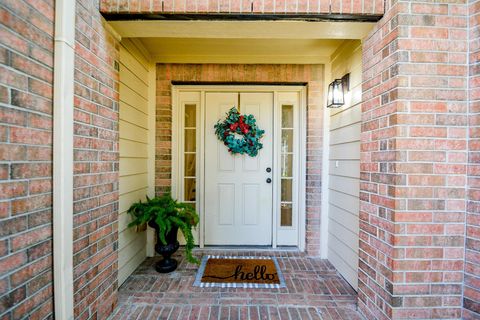 Photo of 2811 Acacia Fair Lane, Fresno, TX 77545 (MLS # 9235641)