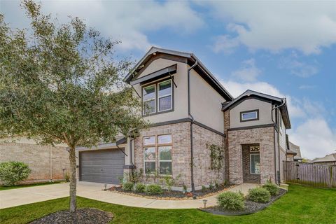 Homes For Sale - 30715 Parkside Passage Drive<br/> Fulshear, TX 77441