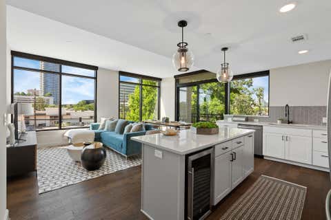 Photo of 2511 Willowick Road #519, Houston, TX 77027 (MLS # 81408105)