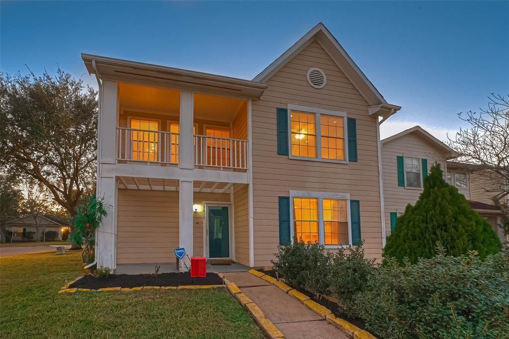 Photo of 3818 W Traditions Boulevard, Houston, TX 77082 (MLS # 98185229)