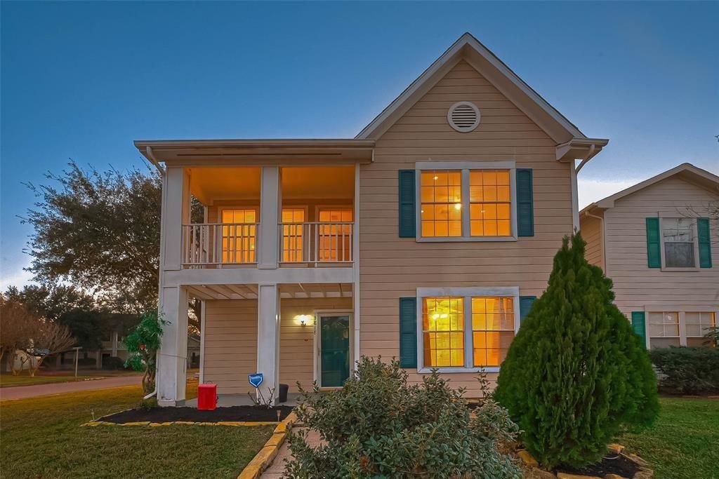 Photo of 3818 W Traditions Boulevard, Houston, TX 77082 (MLS # 98185229)