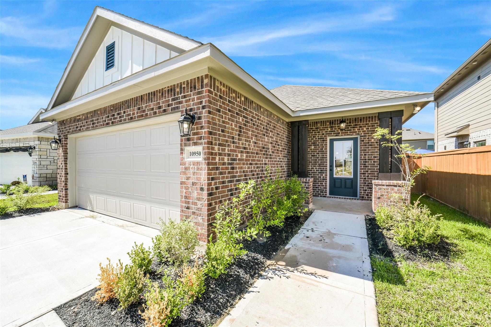 10950 Tawny Ridge Drive