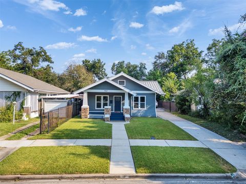 Photo of 4517 Park Drive, Houston, TX 77023 (MLS # 31519848) Photo of 4517 Park Drive, Houston, TX 77023 (MLS # 31519848)