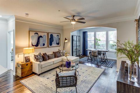 Photo of 15270 Voss Road #1016, Houston, TX 77498 (MLS # 12092955)