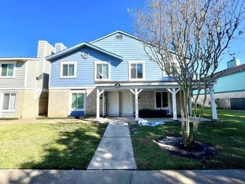 752 Memorial Mews Street ABCD Houston TX 77079