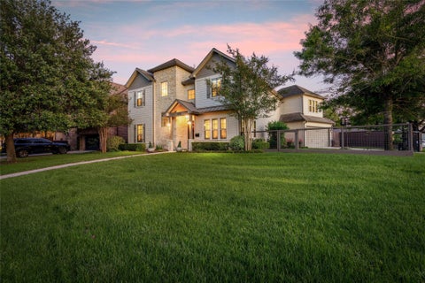 Photo of 1045 Rosepoint Street, Houston, TX 77018 (MLS # 1081530)