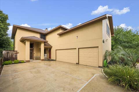 Photo of 3040 Bayshore Drive, Bacliff, TX 77518 (MLS # 23611739)