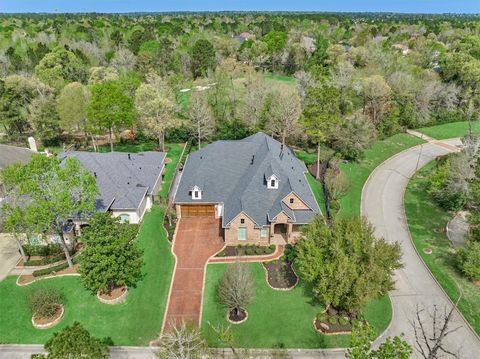 Homes For Sale - 102 Sunridge Court<br/> Montgomery, TX 77316