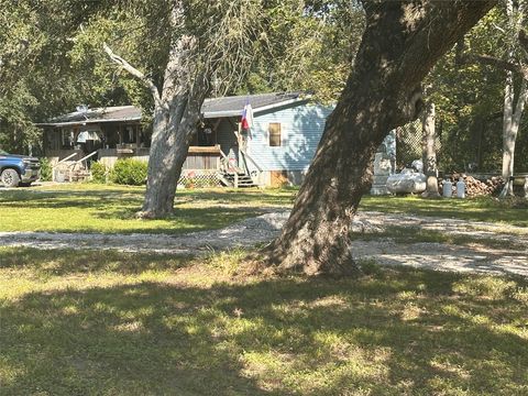 Photo of 612 Byrd Salyer Road, Bay City, TX 77414 (MLS # 83743461)