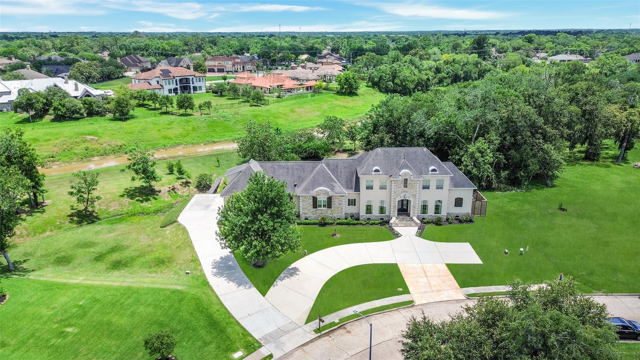 2901 Green Tee Drive