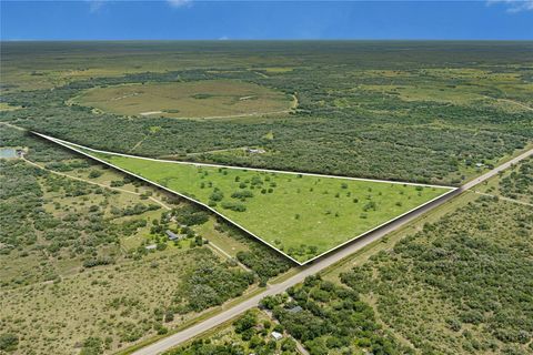 Photo of 0 Hwy 183, Refugio, TX 78377 (MLS # 26515848)
