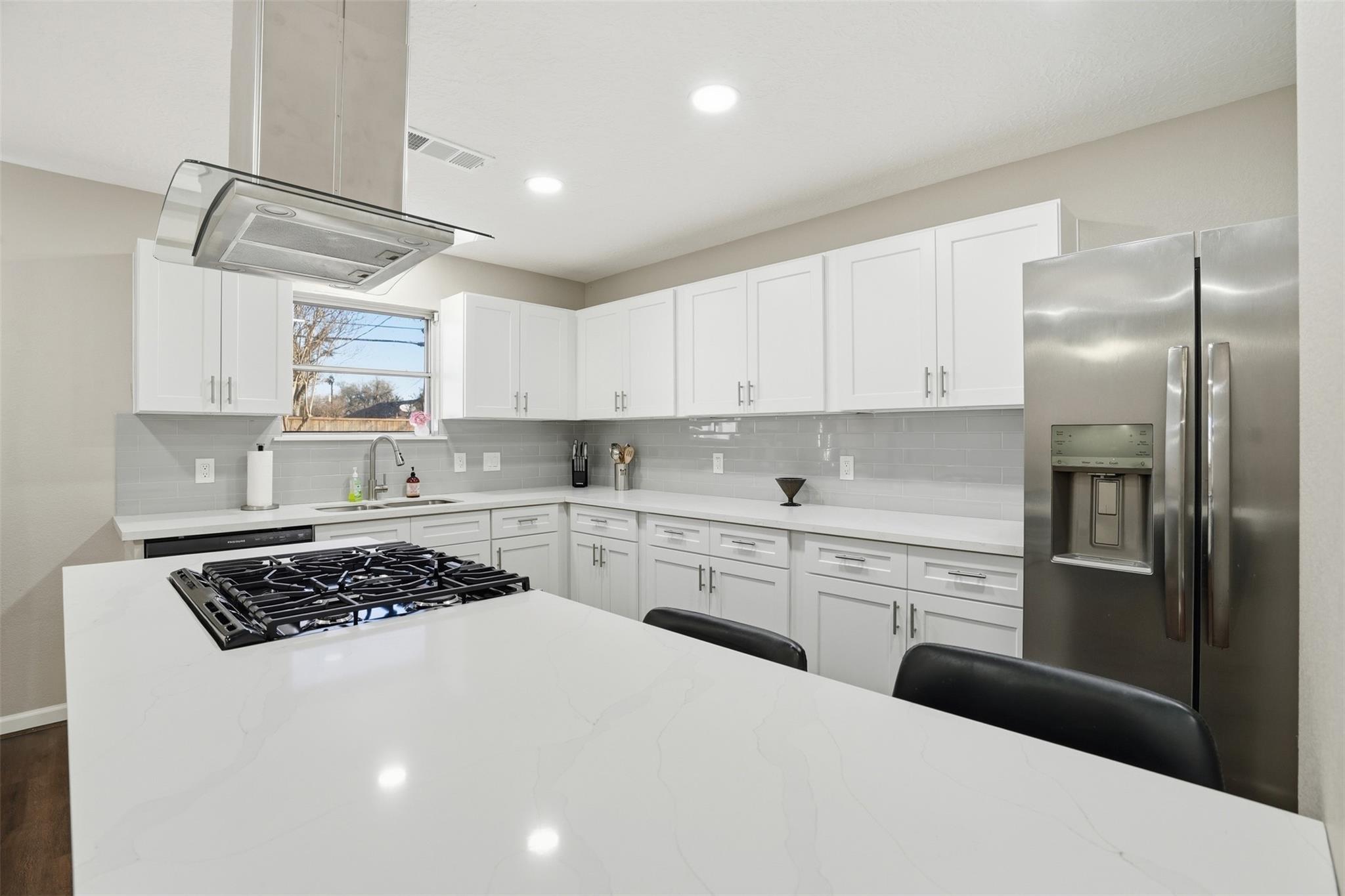 3517 Longwood Drive