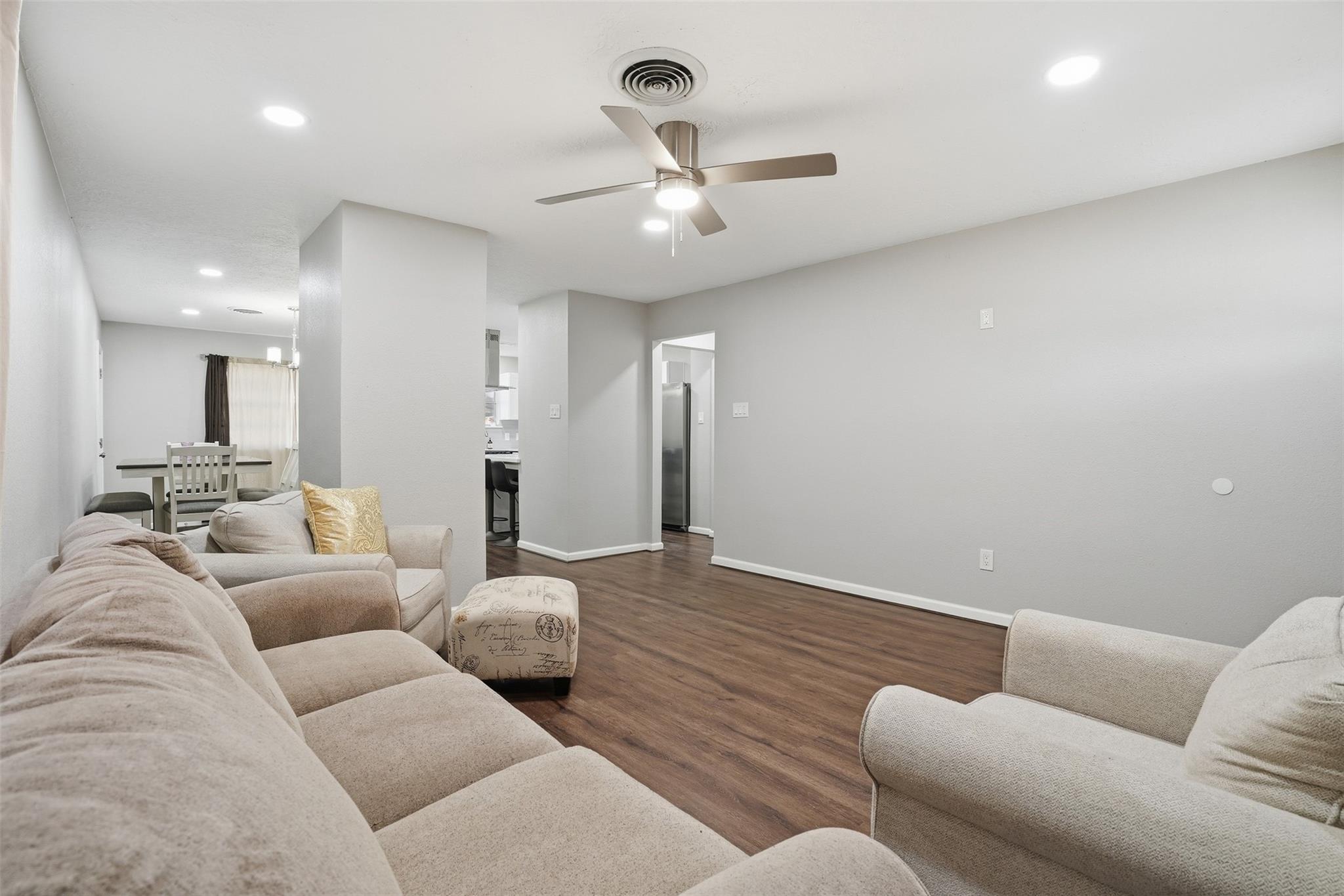 3517 Longwood Drive