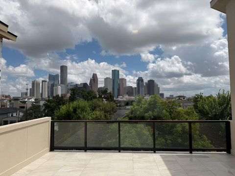 Homes For Sale - 1222 Winter Street<br/> Harris County, Houston, TX 77007