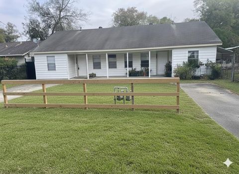 Photo of 2619 Oleander Dr, Pasadena, TX 77503 (MLS # 63985236)