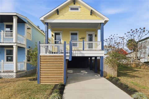 Homes For Sale - 1207 32nd Street<br/> Galveston, TX 77550