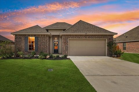 Photo of 1115 Little Cypress Loop, Orange, TX 77632 (MLS # 2765130)