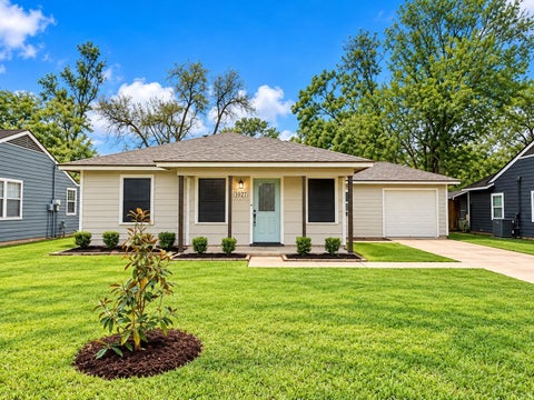Homes For Rent - 1232 San Felipe Street<br/> Brazoria County, Angleton, TX 77515