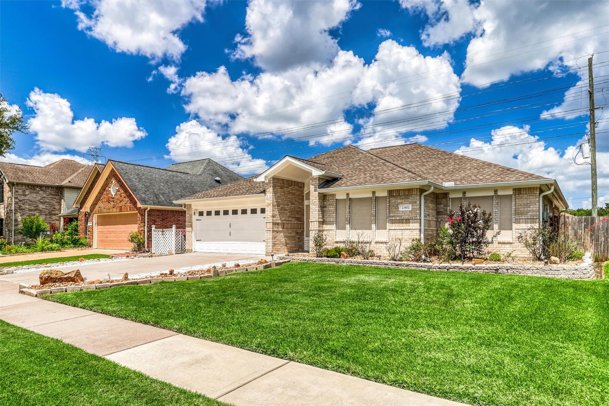 23102 N Waterlake Drive
