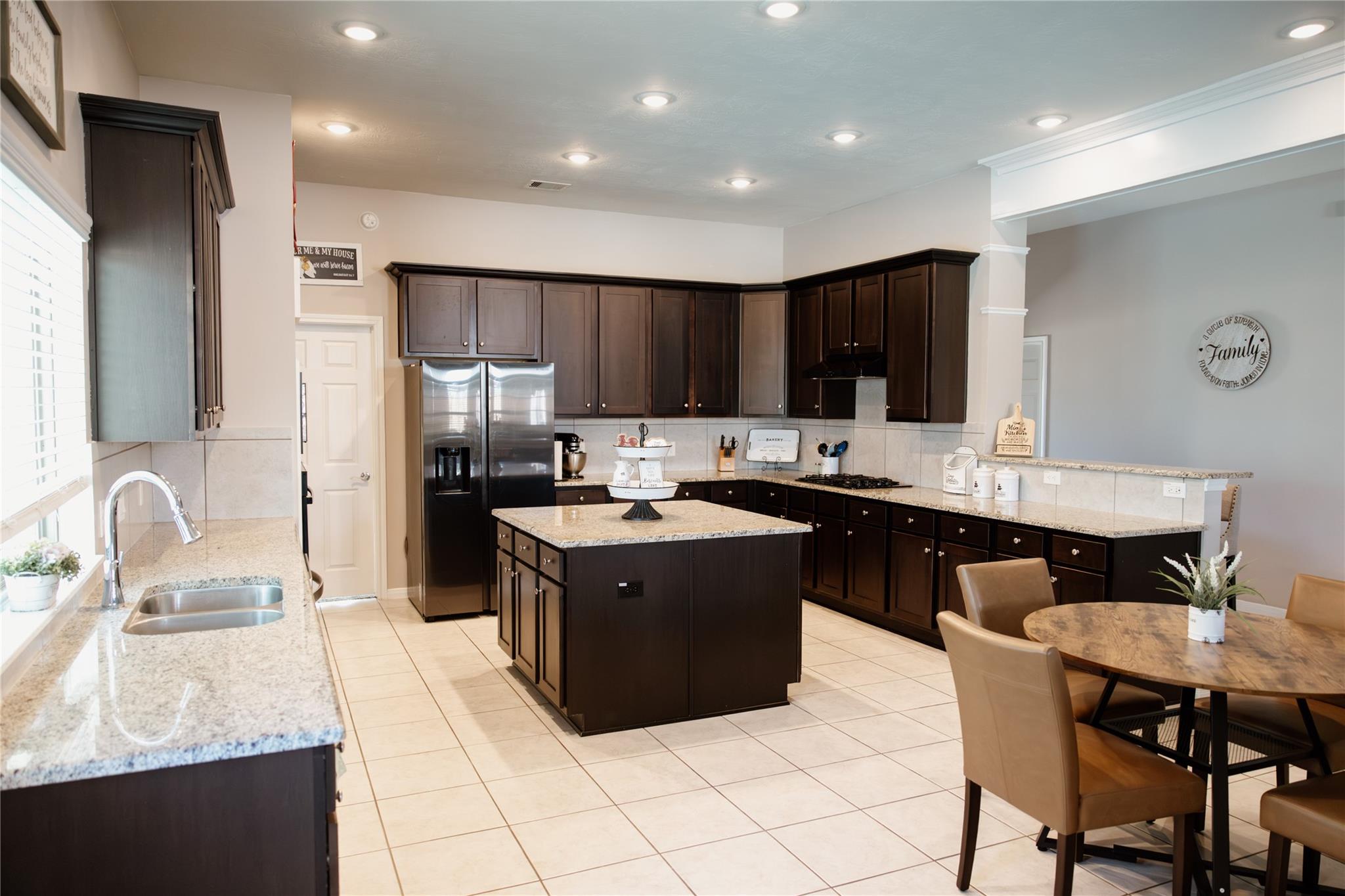 6438 Grapevine Bend
