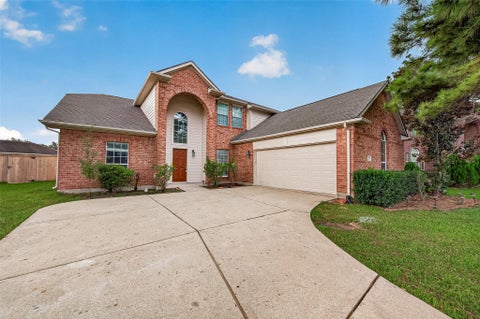 Homes For Sale - 2314 Avery Park Drive<br/> Sugar Land, TX 77498