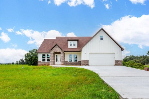 Photo of 206 Shetland Court, Angleton, TX 77515 (MLS # 44983111)
