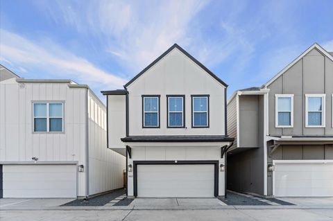 Photo of 8422 Berry Green Lane, Houston, TX 77022 (MLS # 20781645)