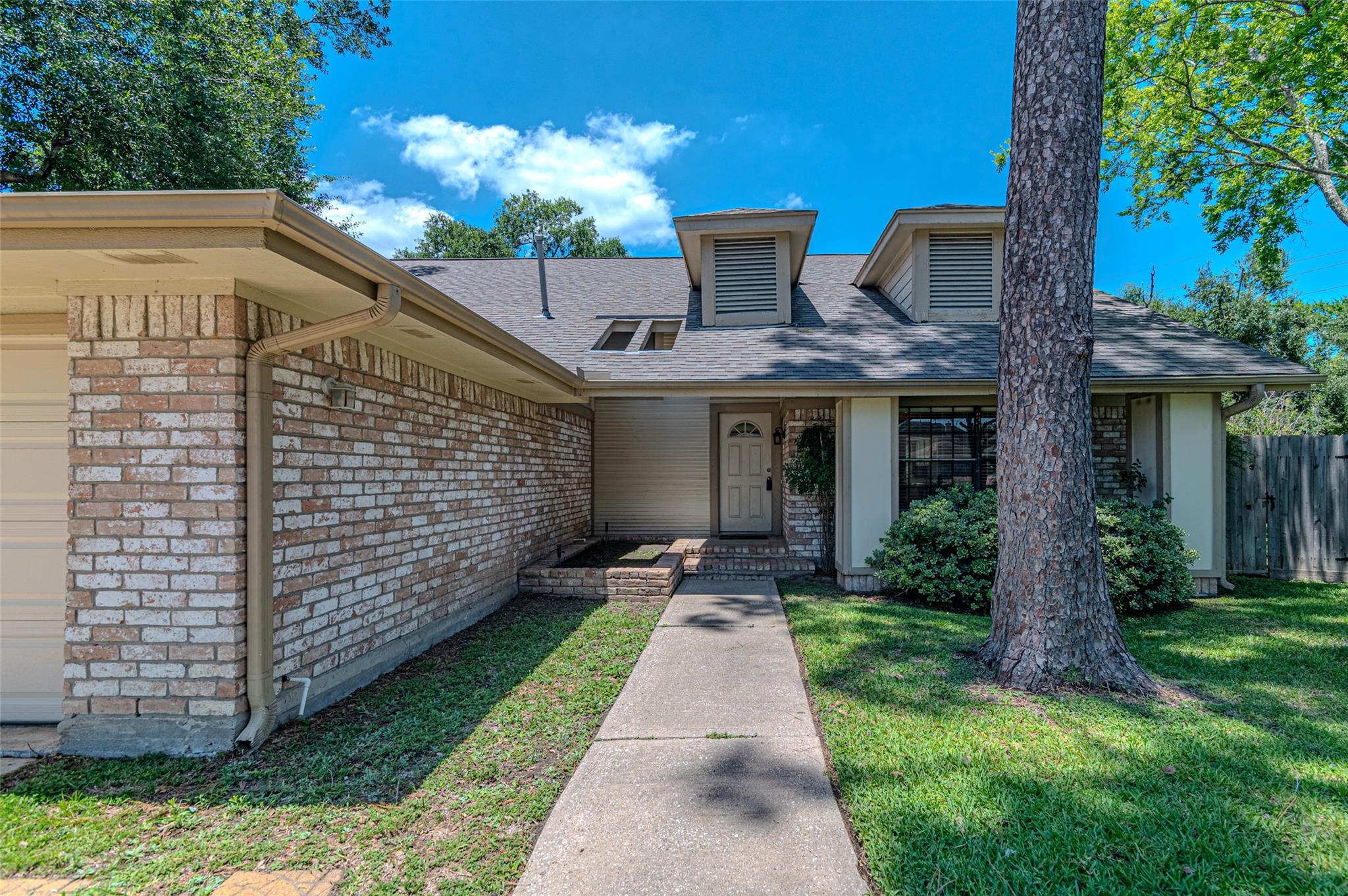 18506 Creekfield Court