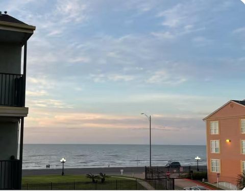 Photo of 6300 Seawall Boulevard #3202, Galveston, TX 77551 (MLS # 25328594)